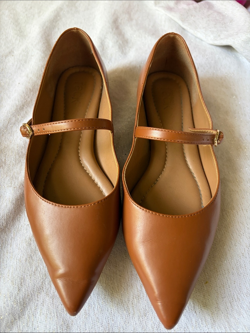 Pointed Mary Jane Flats in Tan Leather-Look
